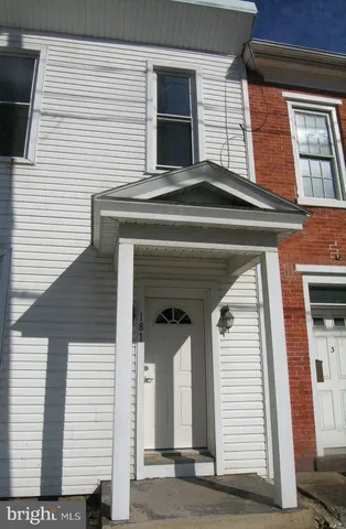 $850 | 181 South Tulpehocken Street, Pine Grove, PA 17963