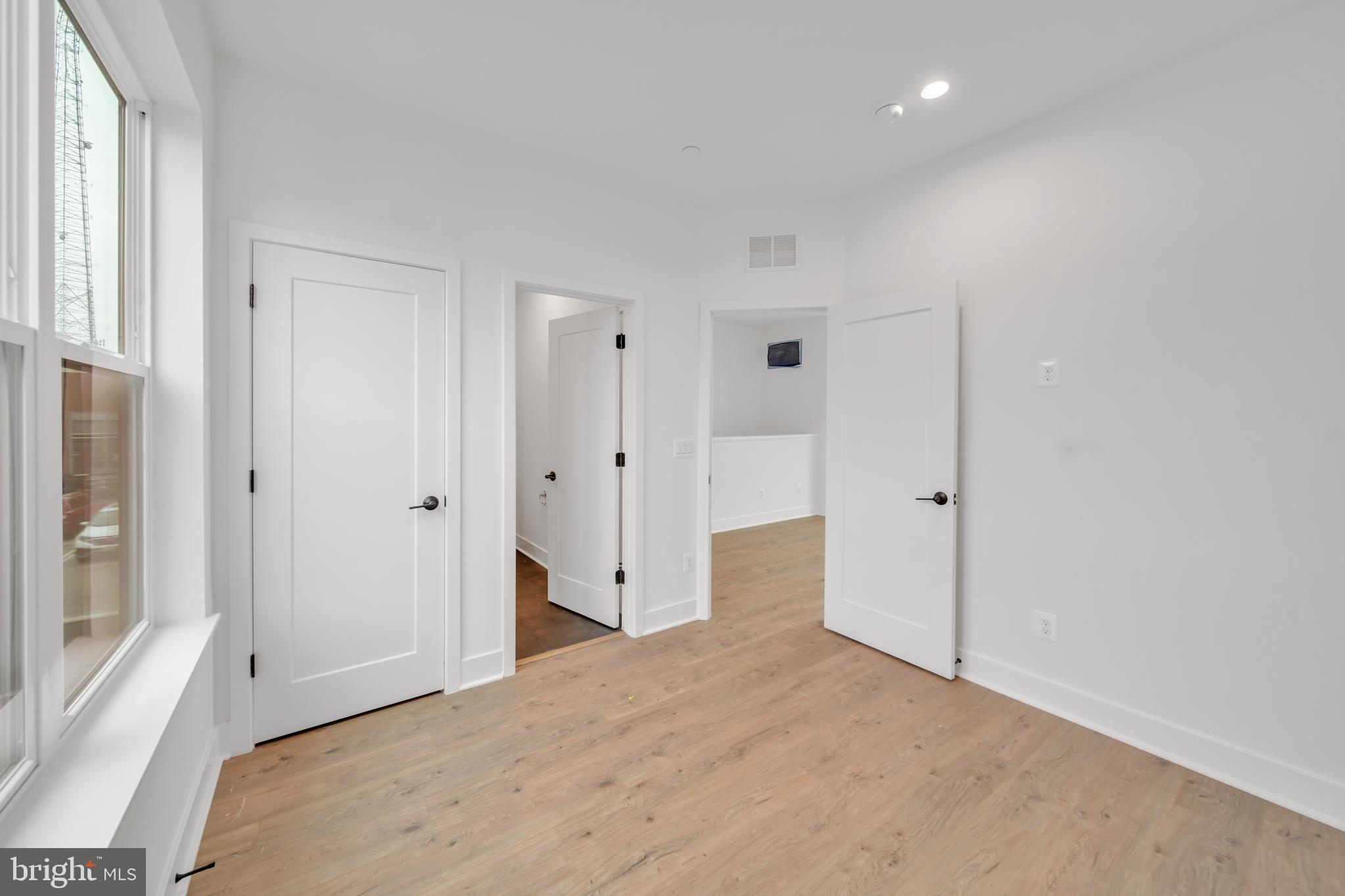 5420 Goshawk Alley Bethesda, MD 20816 - Photo 28 of 57 a view of an empty room