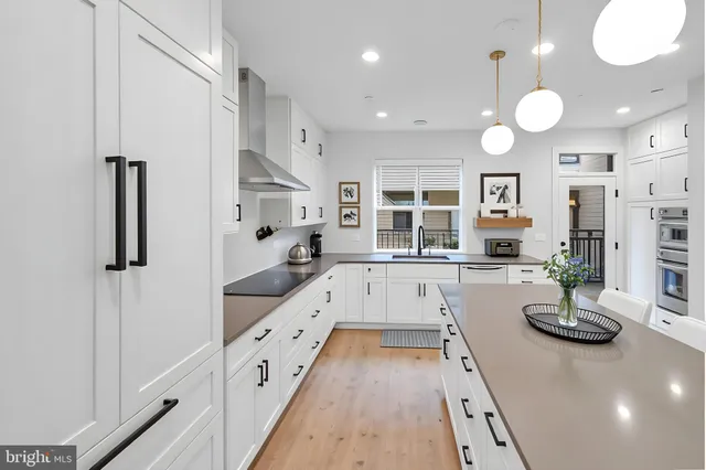 $1,824,900 | 5420 Goshawk Alley, Bethesda, MD 20816