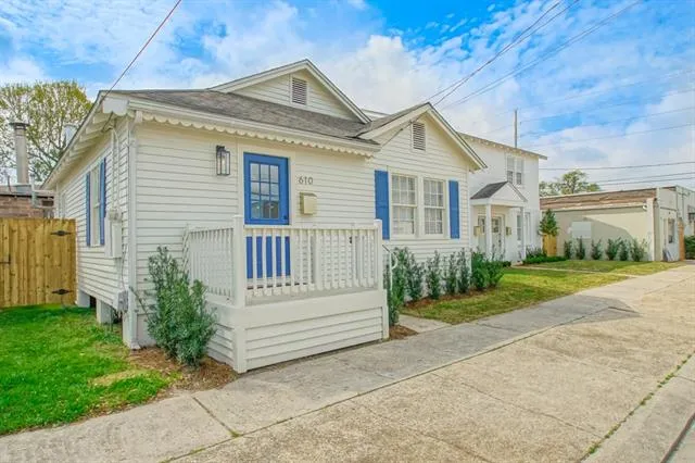 $2,000 | 610 Pink Street, Metairie, LA 70005