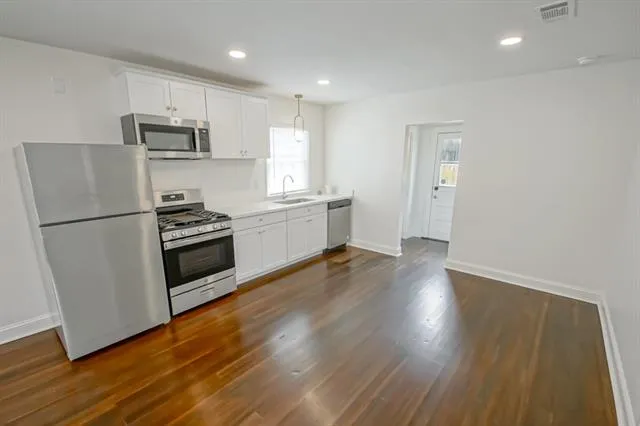 $2,000 | 610 Pink Street, Metairie, LA 70005