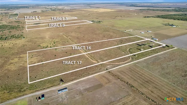 a view of a tennis court