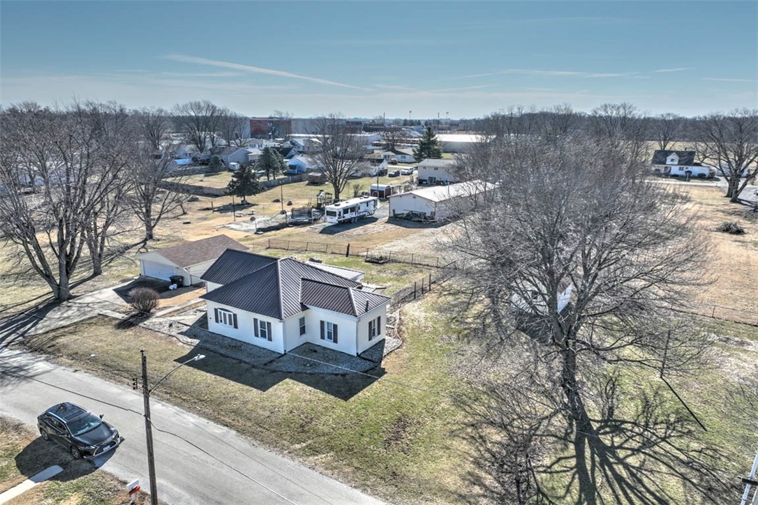 635 Mill Street Mount Zion, IL 62549 - Photo 3 of 30