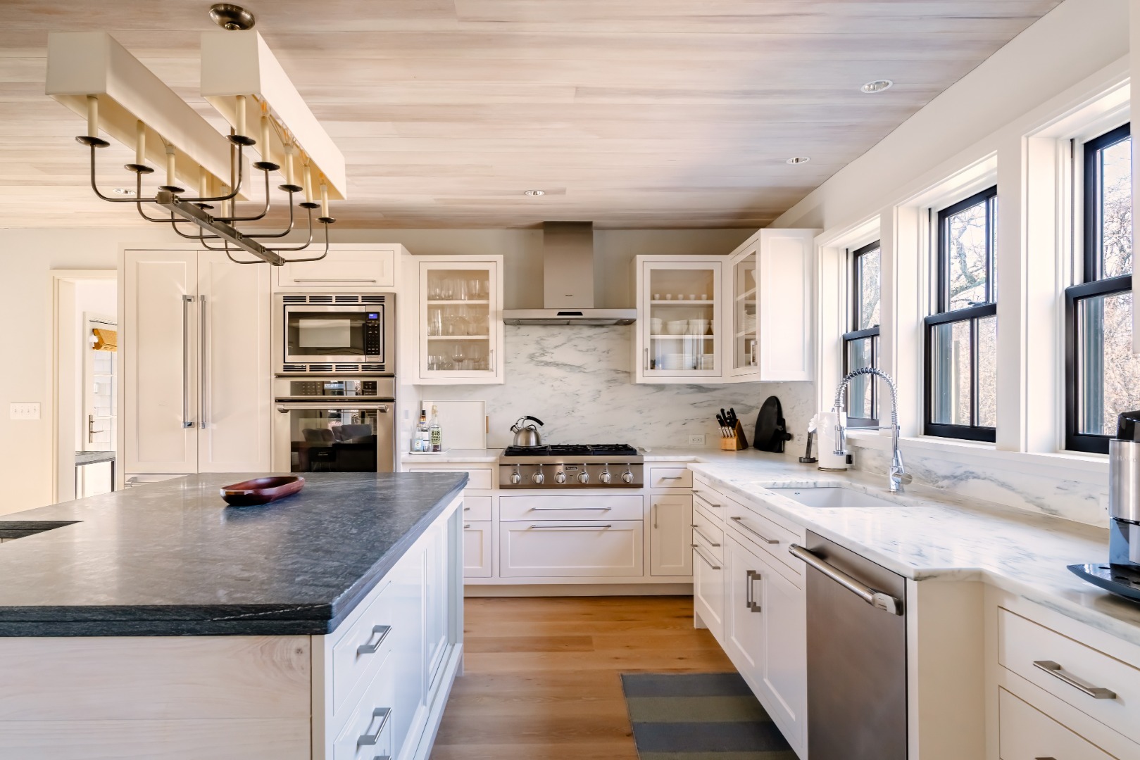 7 Pilgrim Court Nantucket, MA 02554 - Photo 16 of 43