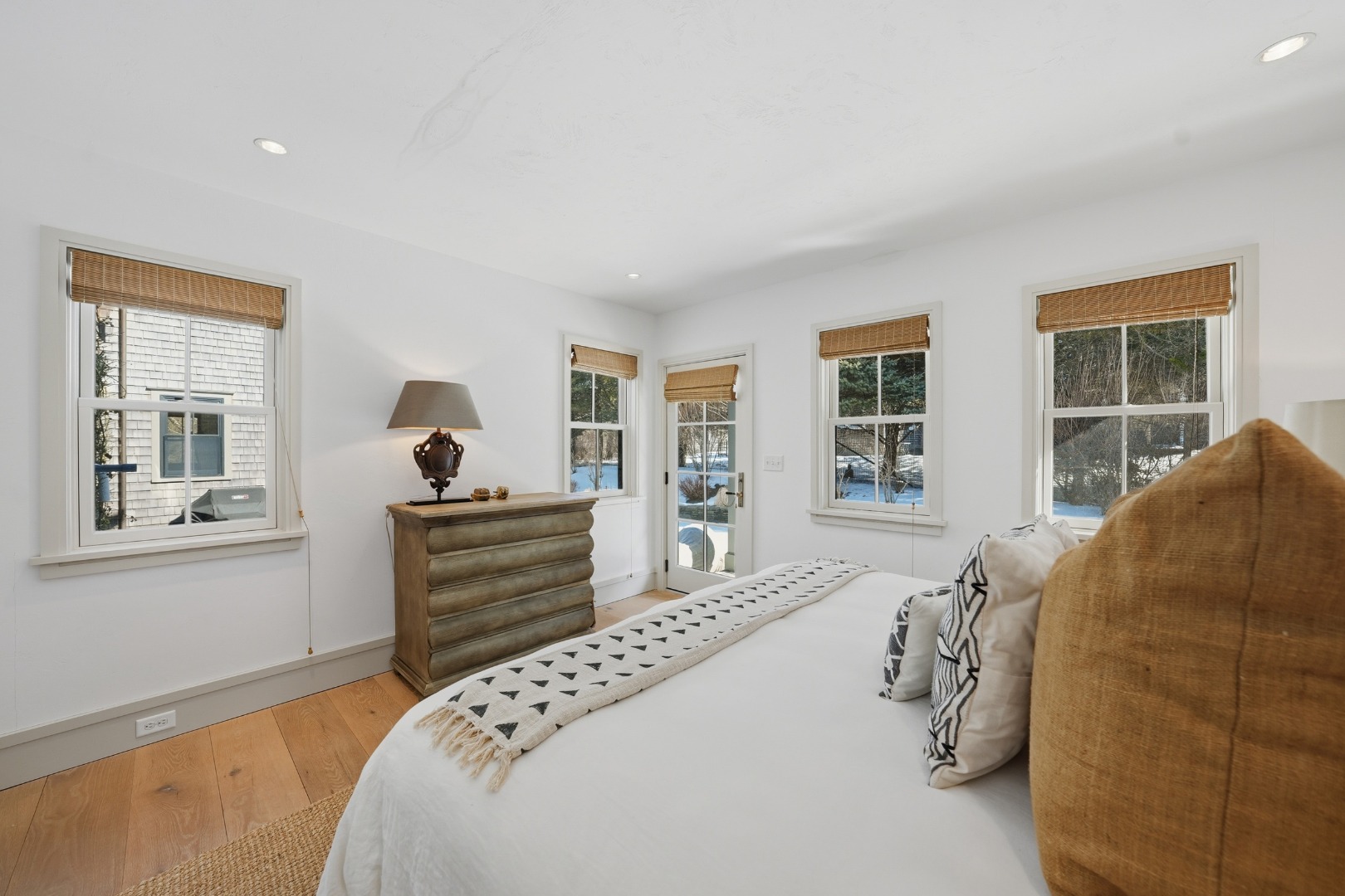 7 Pilgrim Court Nantucket, MA 02554 - Photo 26 of 43