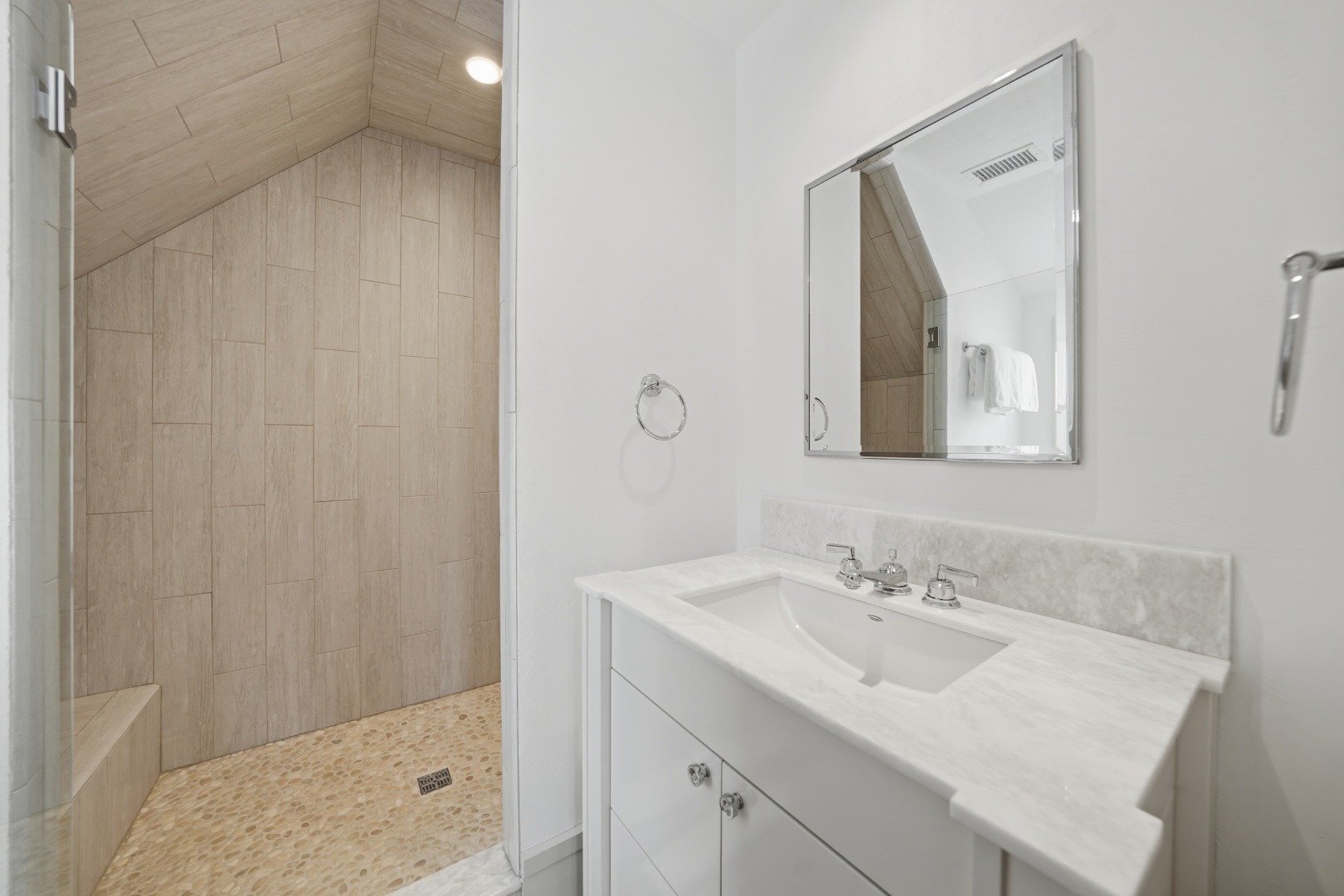 7 Pilgrim Court Nantucket, MA 02554 - Photo 36 of 43