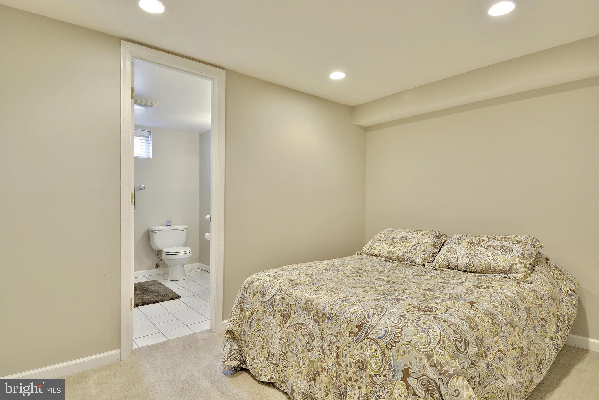 4710 Topping Road Rockville, MD 20852 - Photo 23 of 30 Bedroom