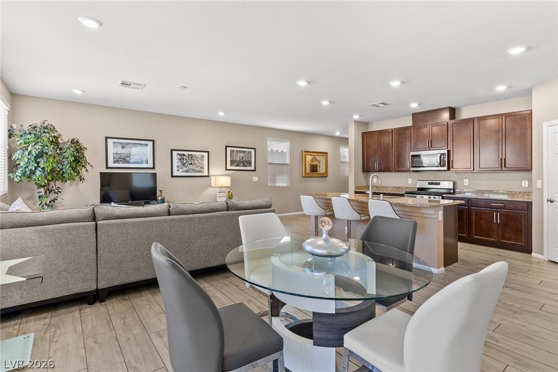 5347 Boschetto Street Las Vegas, NV 89113 - Photo 9 of 27