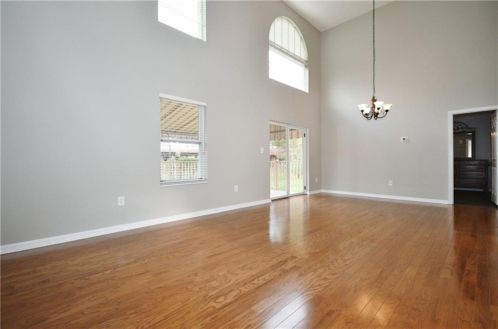 1155 Old Farm Road Lawrence, PA 15055 - Photo 4 of 25 Gallery Image 4