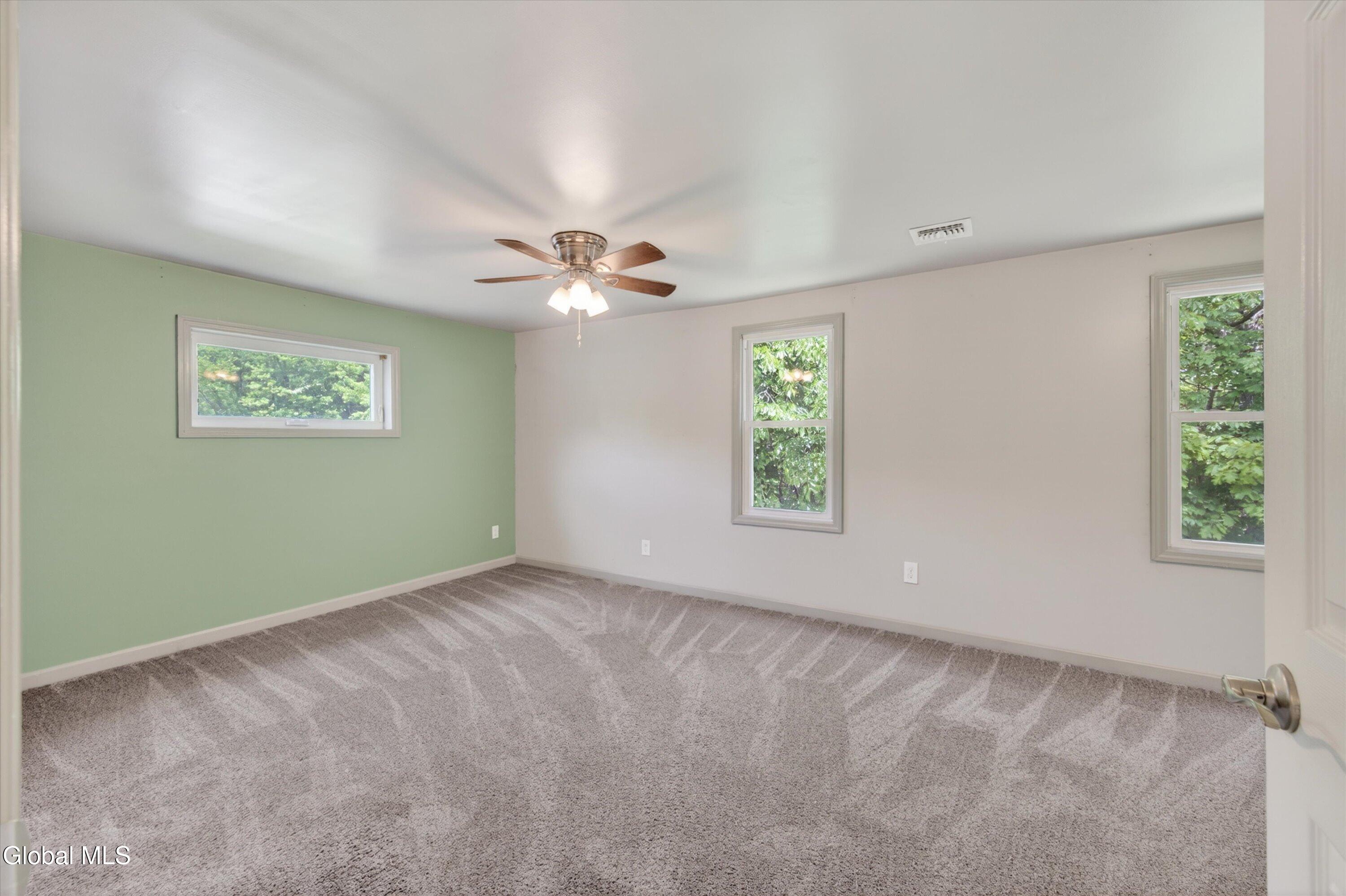 162 Clamsteam Road Halfmoon, NY 12065 - Photo 29 of 69 29-162 Clamsteam Rd-29