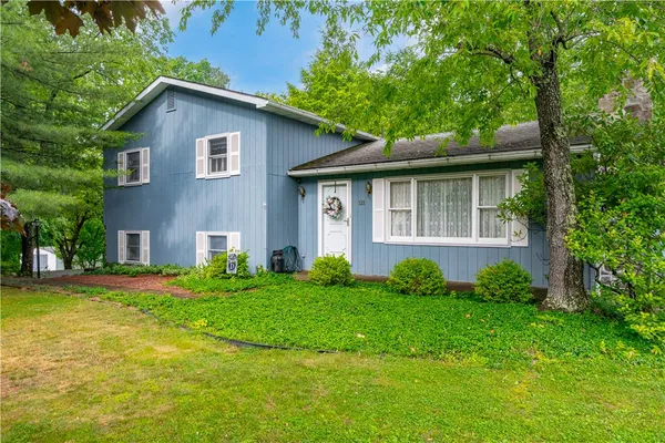 $420,000 | 121 Timberlane Drive, Bangor, PA 18013