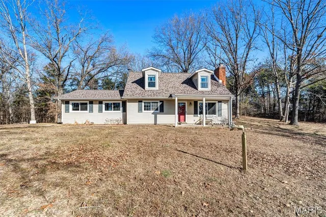 $380,000 | 2557 Nike Base Road, Catawissa, MO 63015