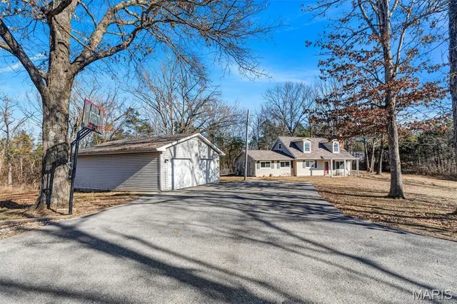 $375,000 | 2557 Nike Base Road, Catawissa, MO 63015