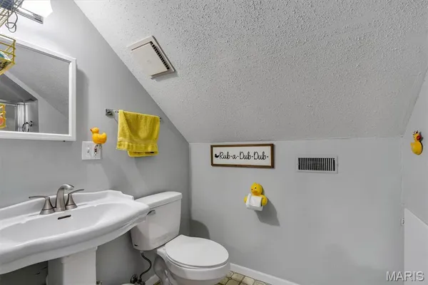 $365,000 | 2557 Nike Base Road, Catawissa, MO 63015