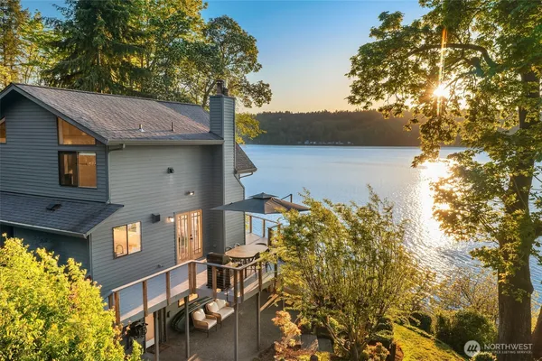 $1,995,000 | 10153 Southwest 263rd Street, Vashon, WA 98070