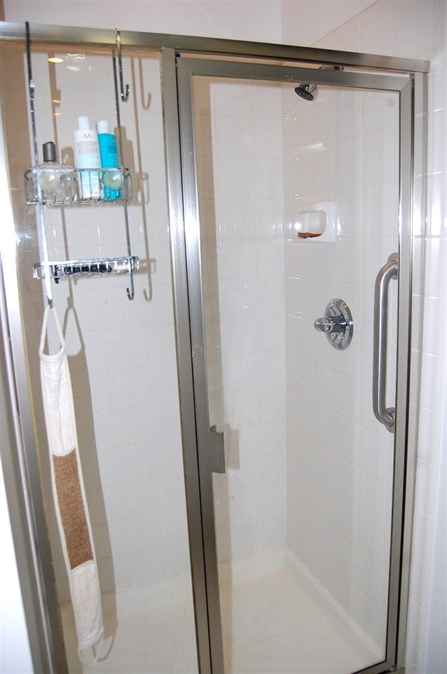 2813 Market Bridge Lane, Unit 305 Raleigh, NC 27608 - Photo 14 of 23 Master Bath/Spa