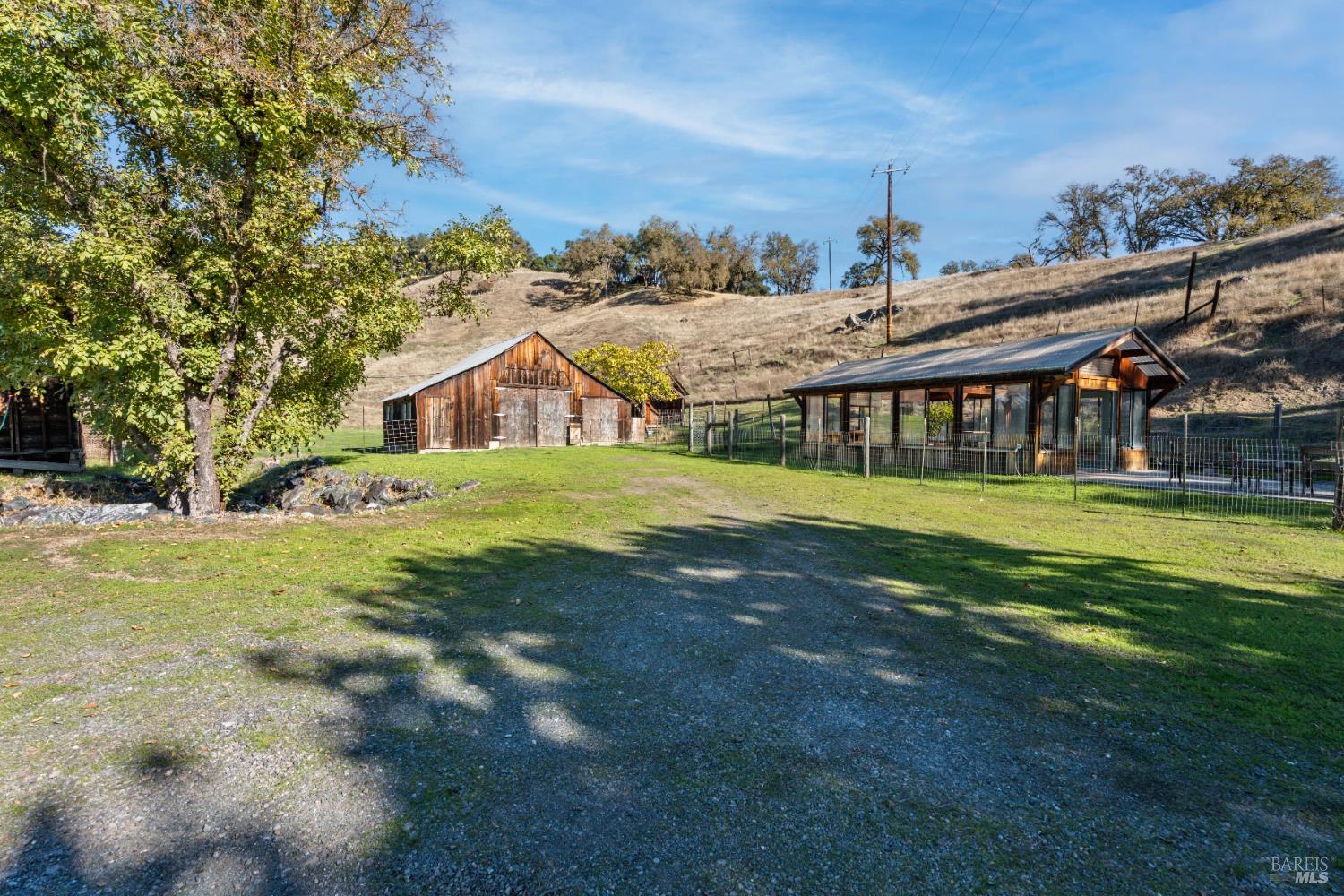 7420 Eastside Potter Valley Road Ukiah, CA 95482 - Photo 32 of 47