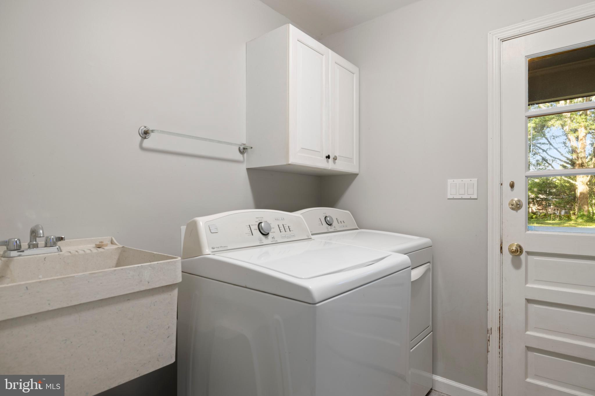 108 Primrose Road Chestertown, MD 21620 - Photo 38 of 49 a utility room with dryer and washer