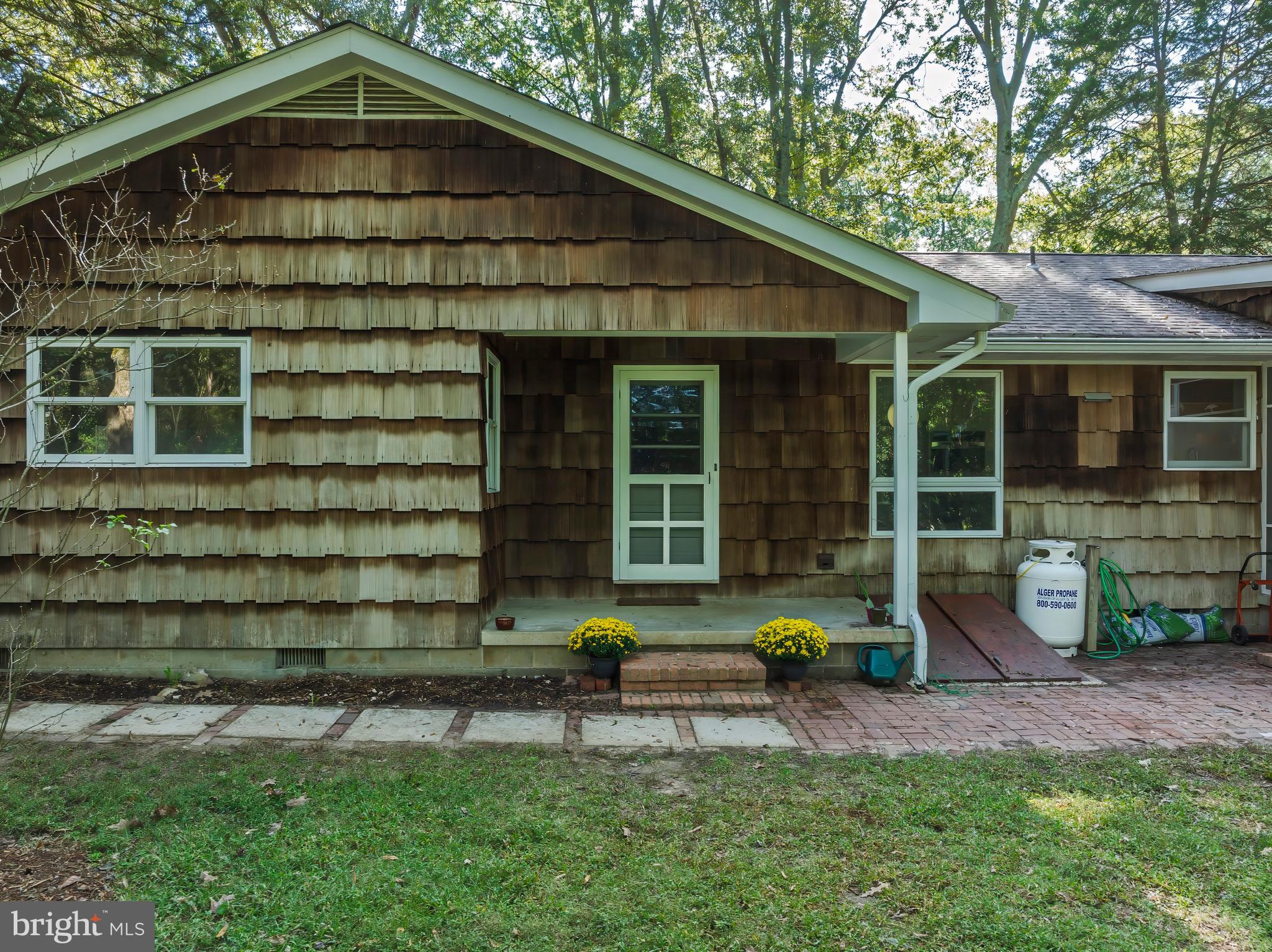 108 Primrose Road Chestertown, MD 21620 - Photo 6 of 49 a front view of a house with a yard