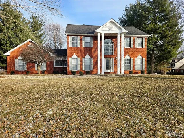 $355,000 | 1929 Mapleview Court, Belleville, IL 62226