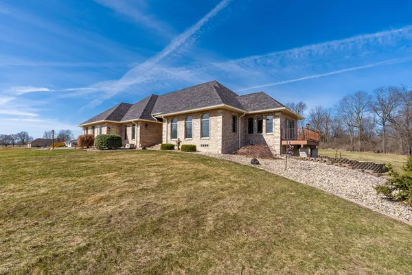 $619,000 | 21927 71st Avenue North, Port Byron, IL 61275