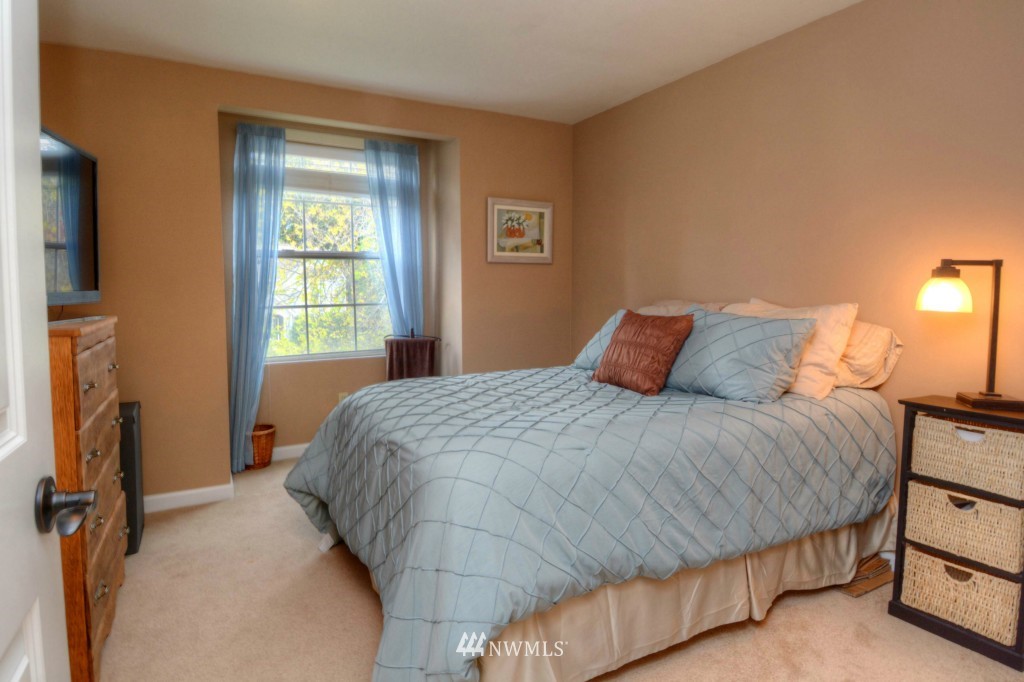 20910 33rd Drive Southeast Bothell, WA 98021 - Photo 14 of 21