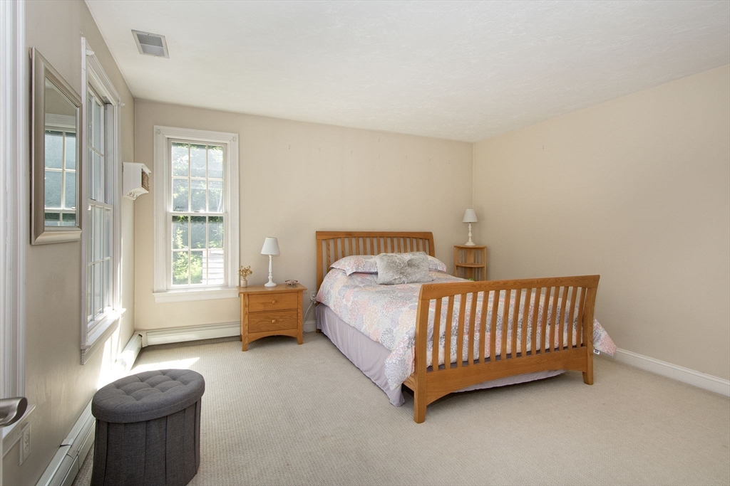 185 Booth Hill Road Scituate, MA 02066 - Photo 20 of 38