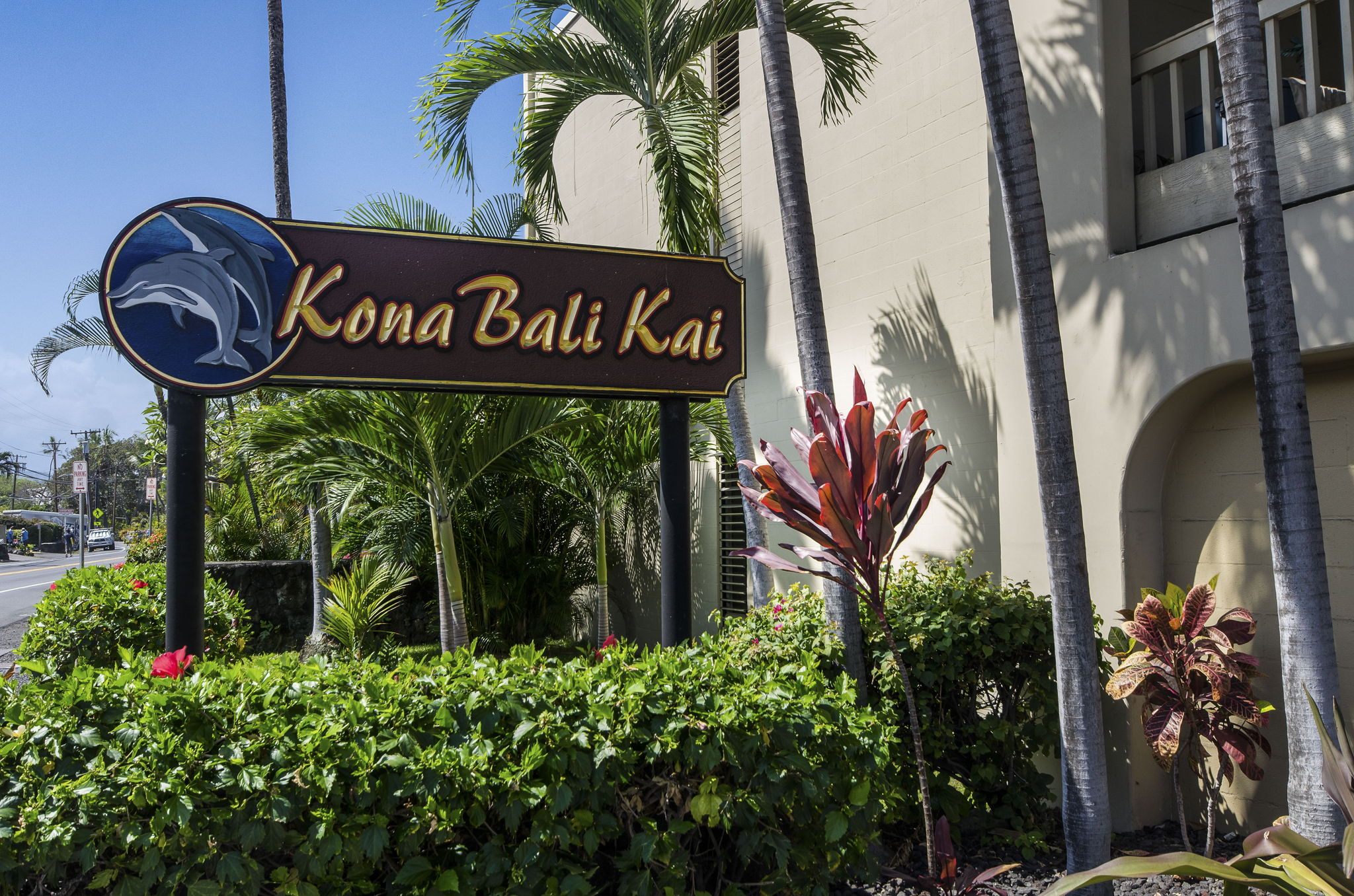 76-6259 Alii Drive, Unit 332 Kailua-Kona, HI 96740 - Photo 18 of 21 a view of sign board with flower around
