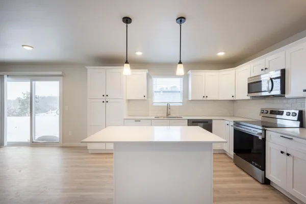 $3,125 | 2325 Anchor Avenue, Traverse City, MI 49686
