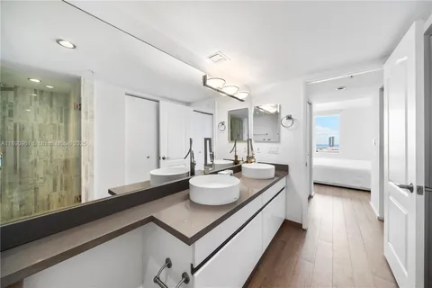 $849,000 | 1900 Sunset Harbour Drive, Unit 2315, Miami Beach, FL 33139