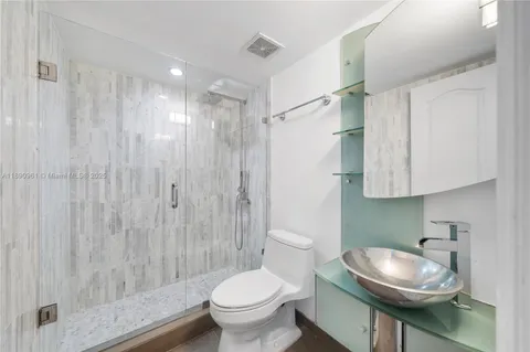 $849,000 | 1900 Sunset Harbour Drive, Unit 2315, Miami Beach, FL 33139