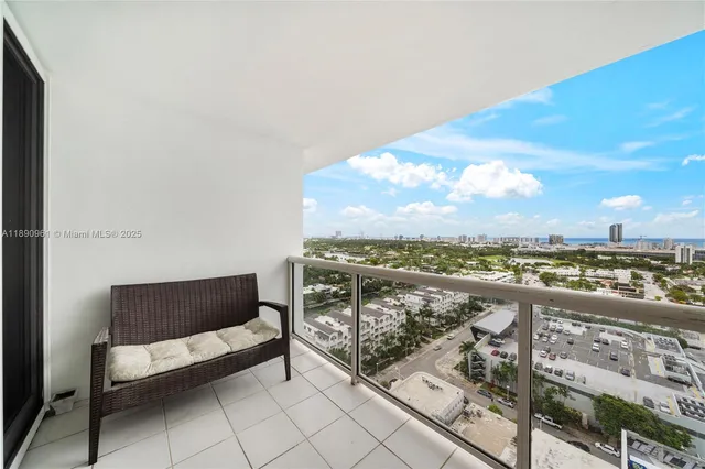 $849,000 | 1900 Sunset Harbour Drive, Unit 2315, Miami Beach, FL 33139