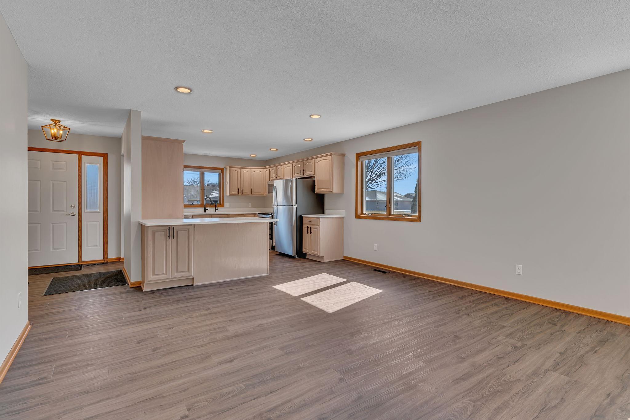 2608 10th Street Southwest Willmar, MN 56201 - Photo 15 of 31