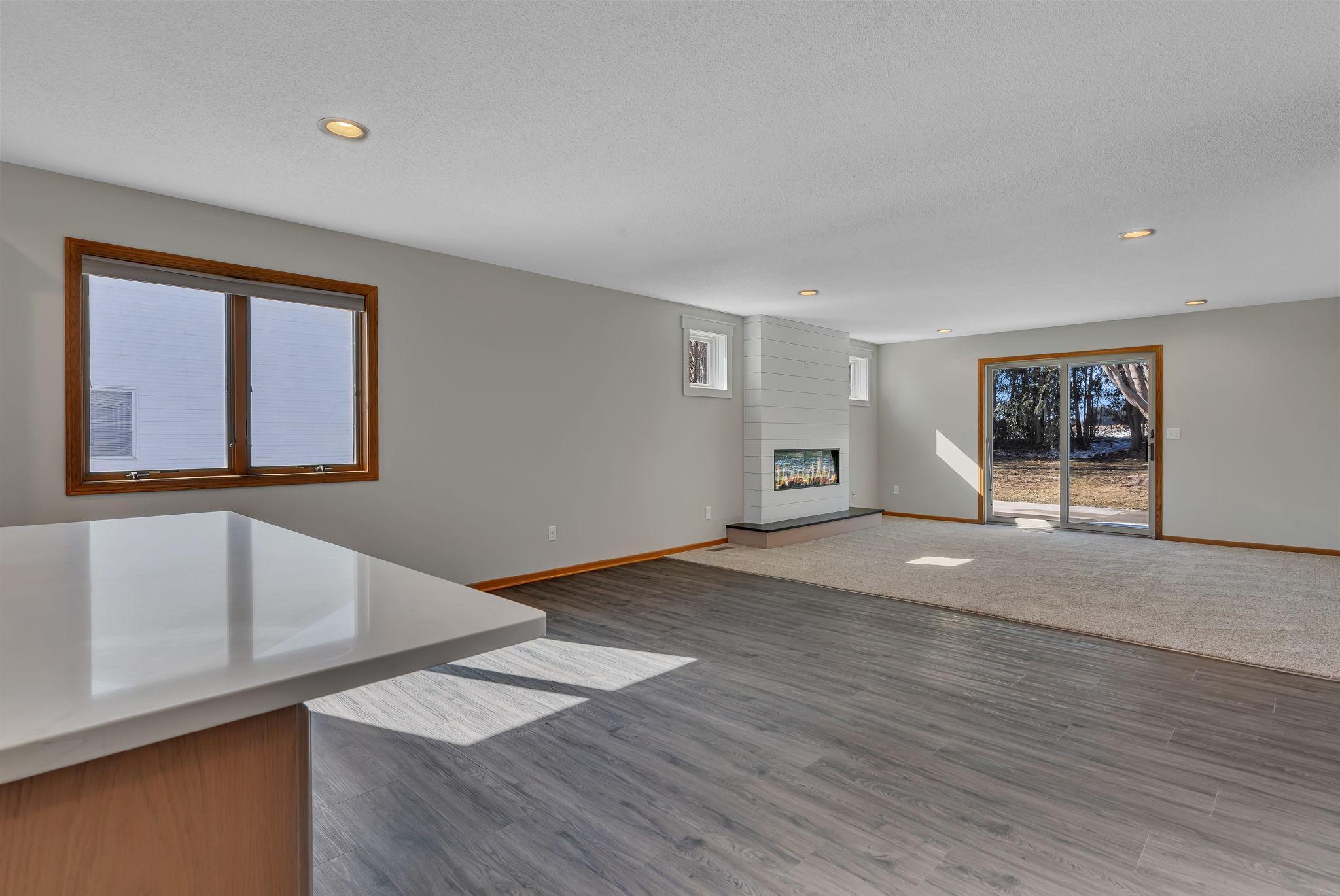 2608 10th Street Southwest Willmar, MN 56201 - Photo 3 of 31