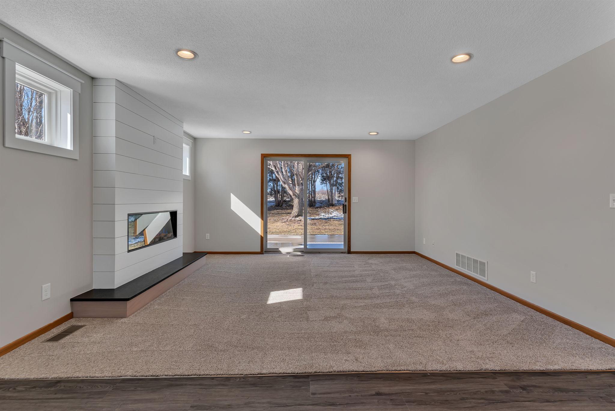 2608 10th Street Southwest Willmar, MN 56201 - Photo 8 of 31