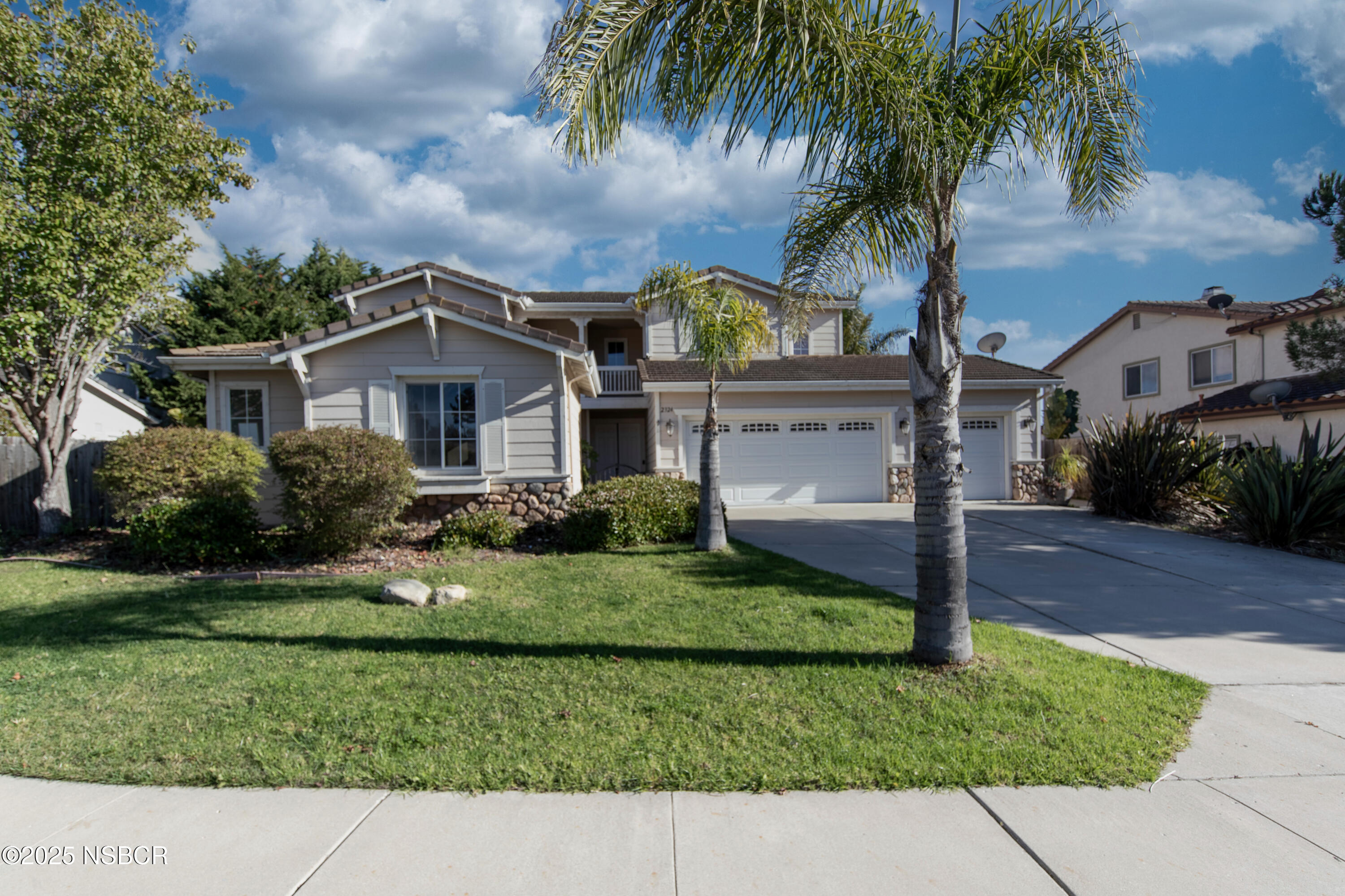 2324 Carrizo Lompoc, CA 93436 - Photo 62 of 62 a front view of a house with a garden