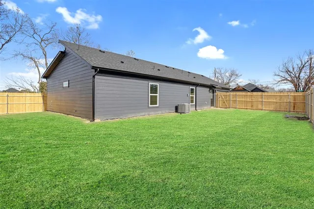 $1,695 | 1850 Stuart Street, Greenville, TX 75401