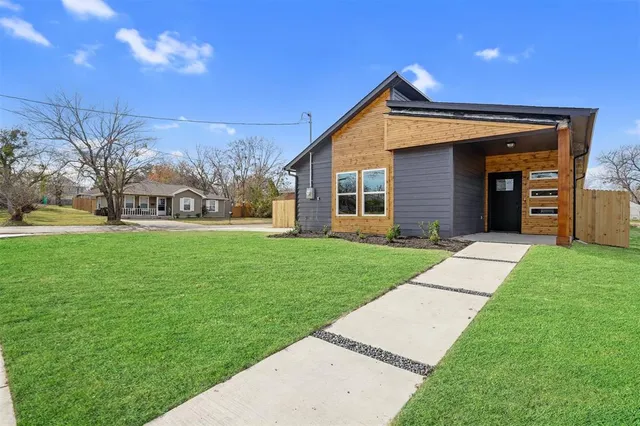 $1,695 | 1850 Stuart Street, Greenville, TX 75401