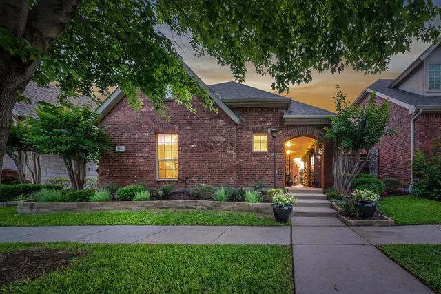 $2,600 | 7913 Southmark Drive, Frisco, TX 75035