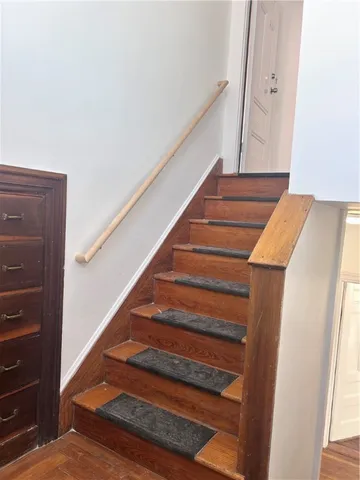 $2,000 | 181 Reynolds Avenue, Unit 3, Providence, RI 02905