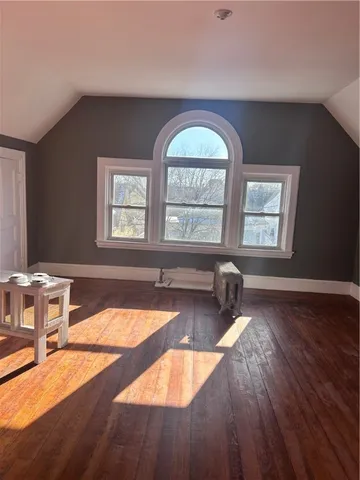 $2,000 | 181 Reynolds Avenue, Unit 3, Providence, RI 02905