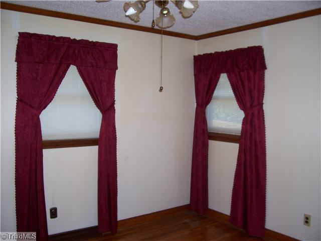 120 Queens Road Lexington, NC 27292 - Photo 5 of 8 1st Bedroom.