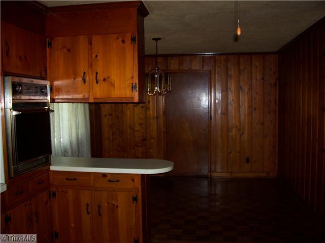 120 Queens Road Lexington, NC 27292 - Photo 6 of 8 Dining Room.