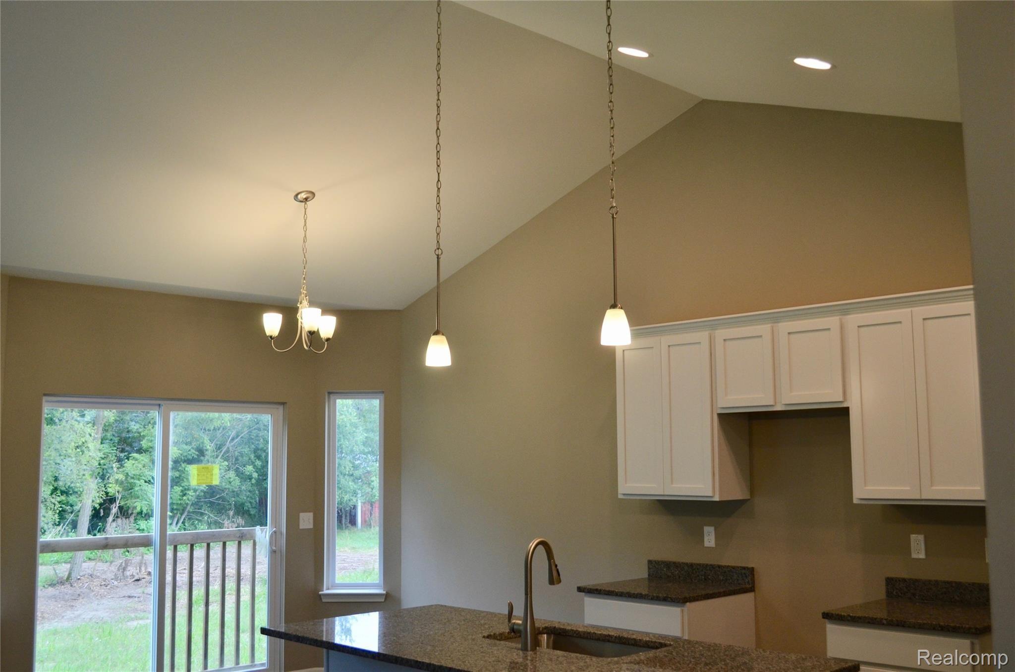 677 County Farm Road Howell, MI 48843 - Photo 8 of 12 DSC_0953.jpg