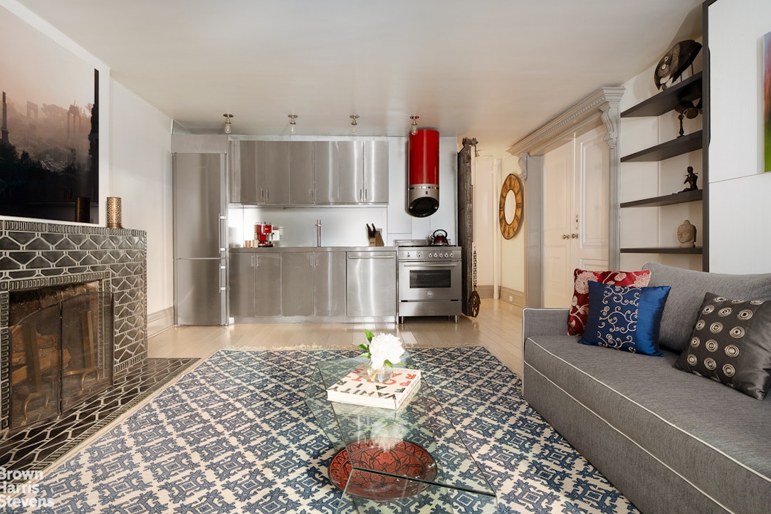 40 Remsen Street, Unit 1 Brooklyn, NY 11201 - Photo 3 of 12