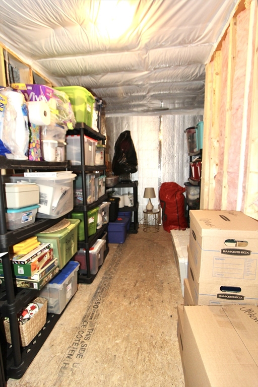 10 Salisbury Hill Boulevard, Unit 75 Worcester, MA 01609 - Photo 23 of 29 a view of a living room with a couch