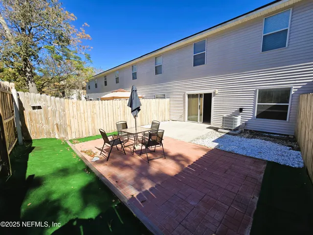 $314,000 | 1132 Fromage Circle East, Jacksonville, FL 32225