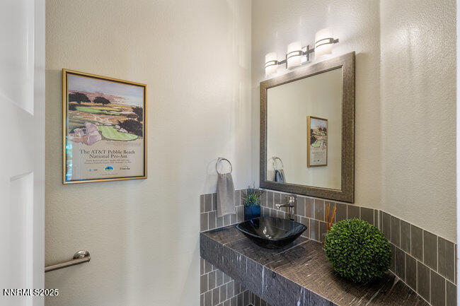 2522 Lake Ridge Shores Circle Reno, NV 89519 - Photo 31 of 50