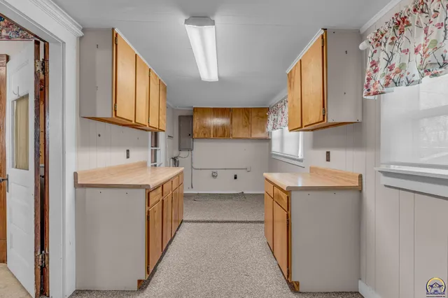 $174,900 | 2725 Southeast Pennsylvania Avenue, Topeka, KS 66605