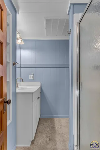 $174,900 | 2725 Southeast Pennsylvania Avenue, Topeka, KS 66605